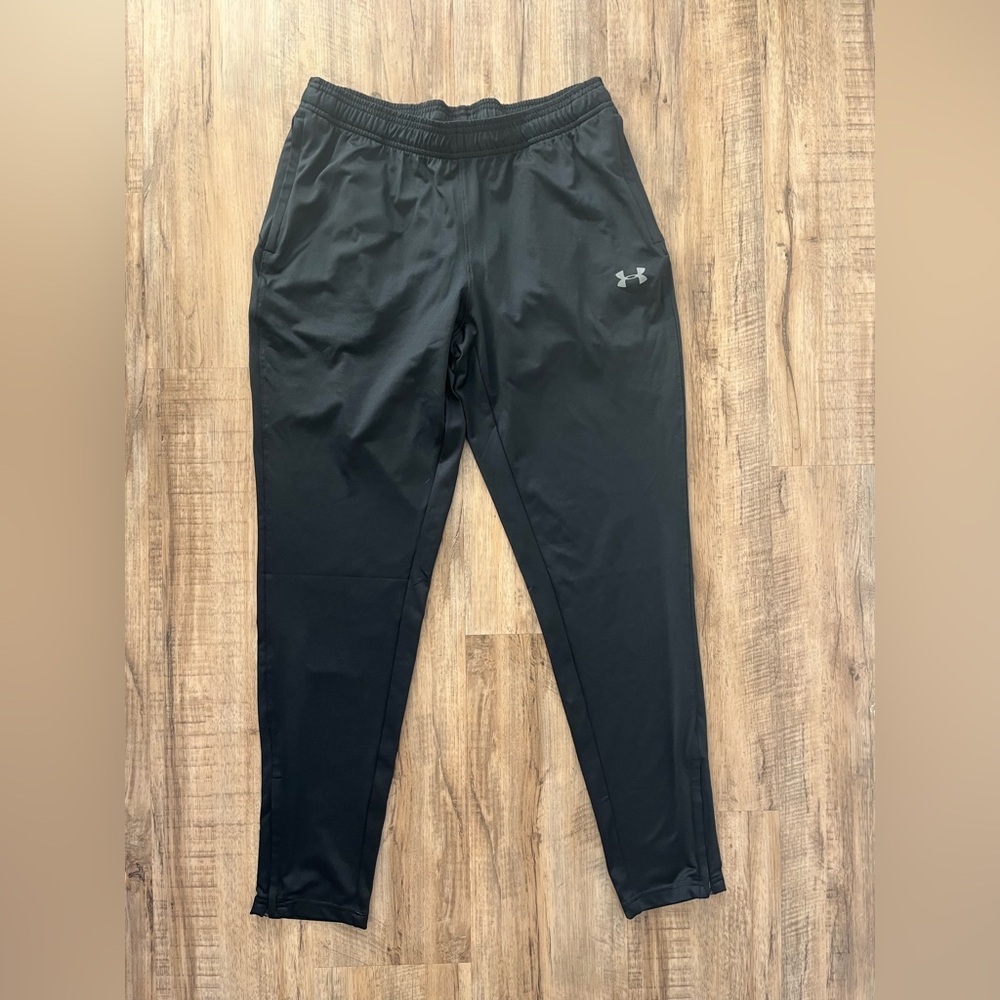 Black under armor sweats